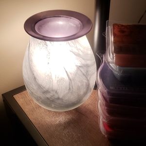 Wax Warmer & 6 packs of wax melt cubes